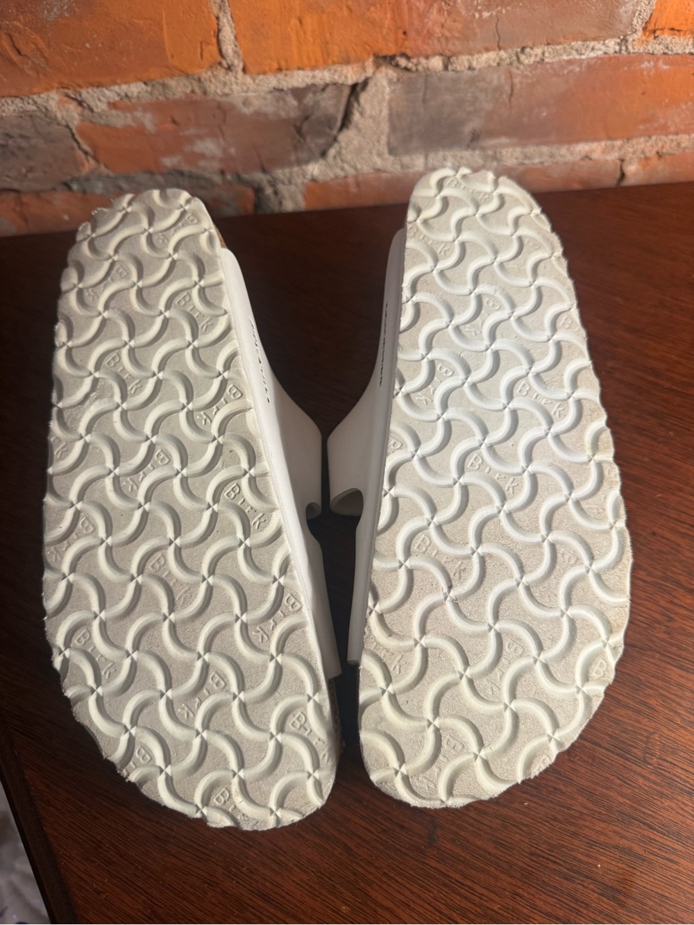 Birkenstock Arizona White Sandals EU 38 US 7–7.5 - Picture 8 of 9